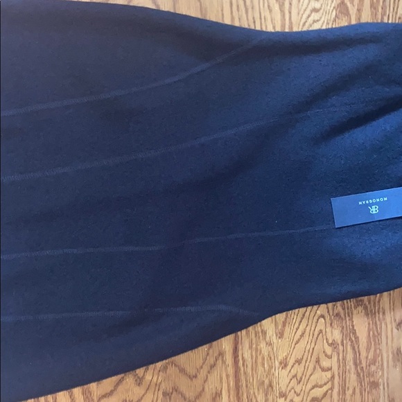 Dress - Picture 9 of 9